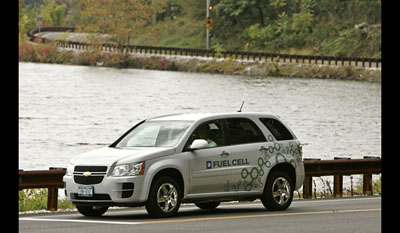 General Motors Hydrogen4 - Chevrolet Hydrogen Fuel Cell Equinox Prototypes 2008 7